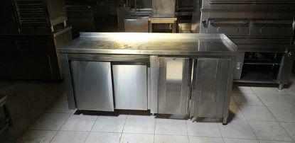 Εικόνα της Ερμάριο με 2 συρόμενες πόρτες και 2 ανοιγόμενες