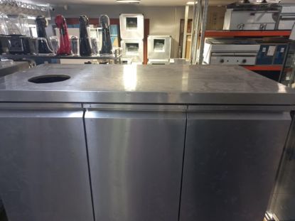 Εικόνα της Ερμάριο με Ανοιγόμενες Πόρτες και Αμπάρι 140x70x85cm