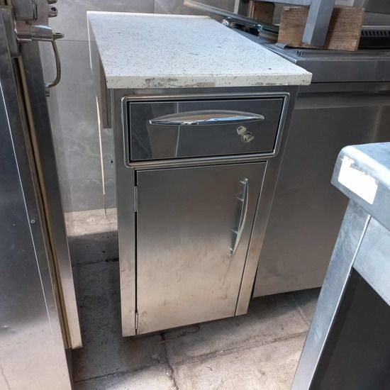 Εικόνα της Ερμάριο με συρτάρι