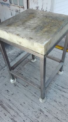 Εικόνα της Κούτσουρο Πολυαιθυλένιο Με Inox Βάση 60x60x90