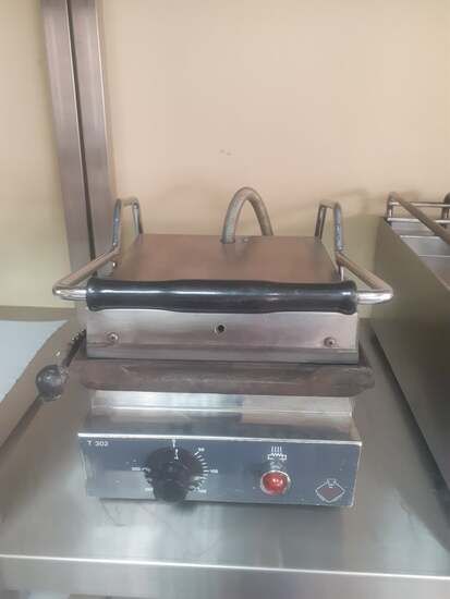 Εικόνα της M&M equipment Επαγγελματική Τοστιέρα T302L