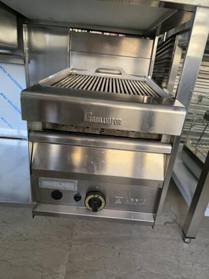 Εικόνα της Grill Αερίου Επιδαπέδια Μονή Εστία Γκριλίερα Με Ραβδωτή Πλάκα 13Kw